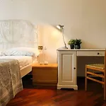 ALTIDO Wooden Guerrini Apartment